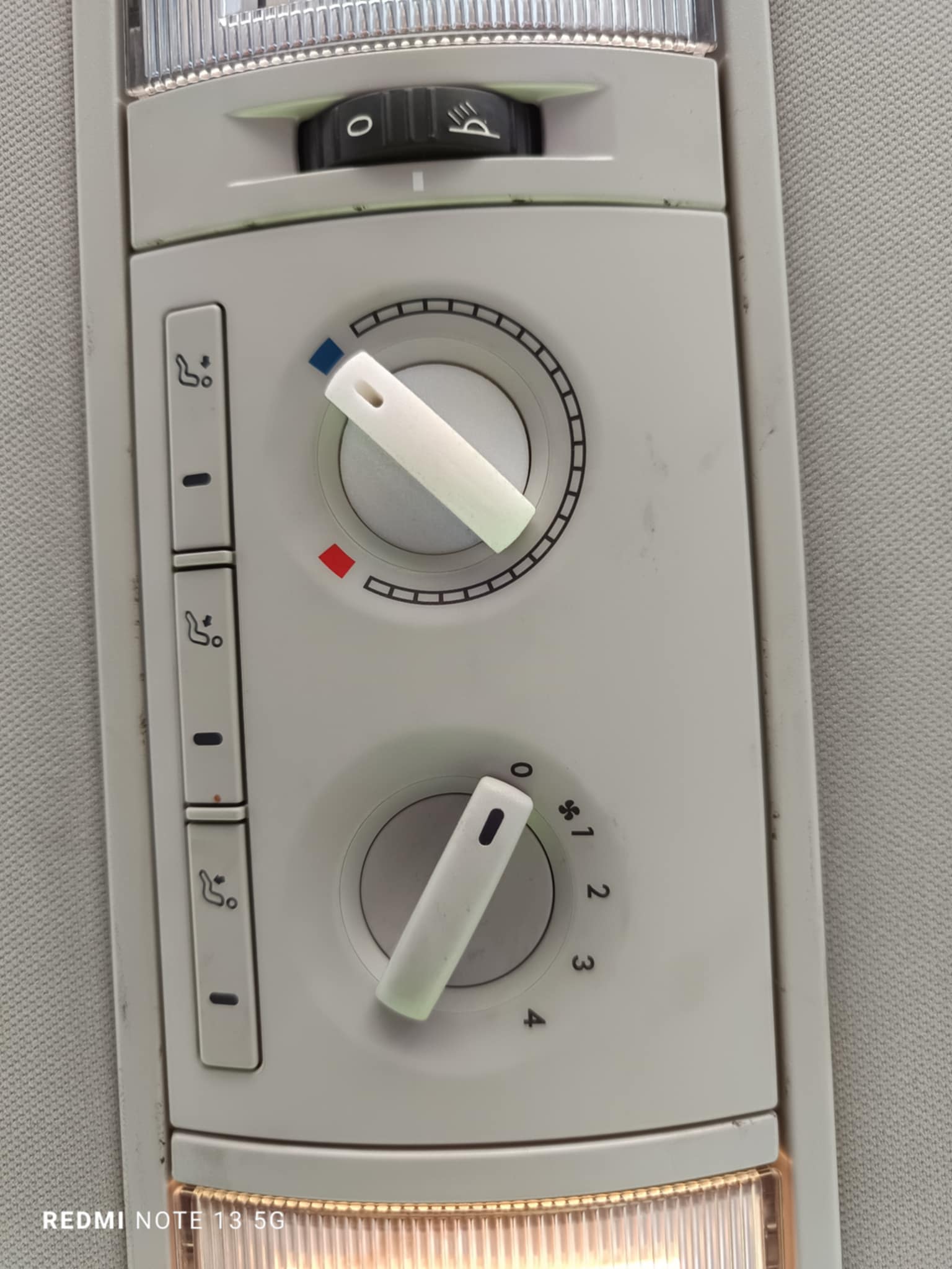 Bouton central Chauffage Ventilation VW T5 — Photo 1